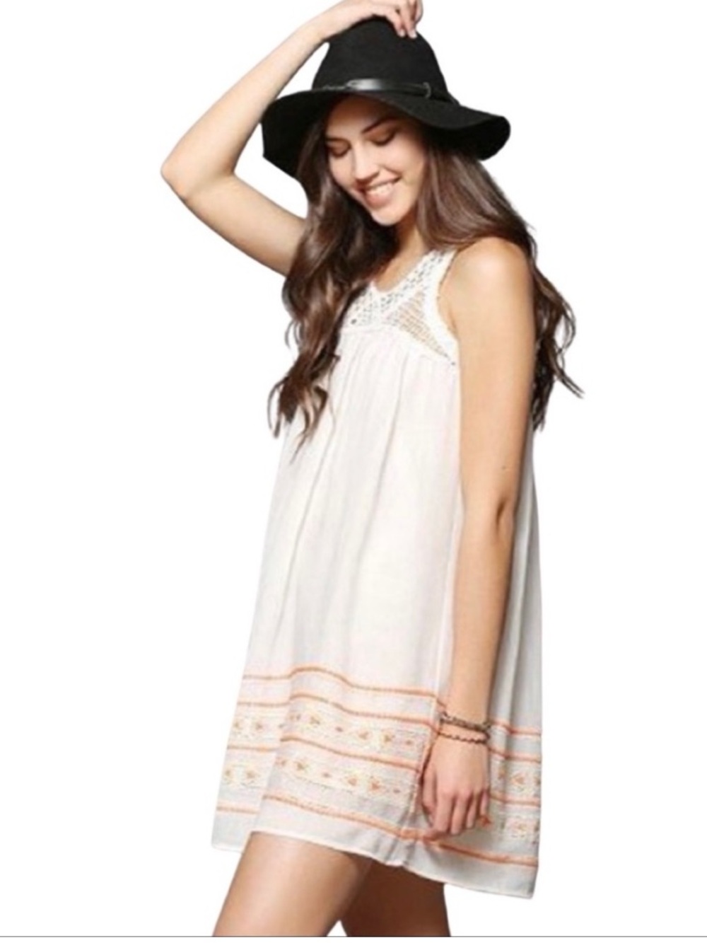 STARING AT STARS URBAN OUTFITTERS WHITE Orange
EMBROIDERED CROCHET DRESS
